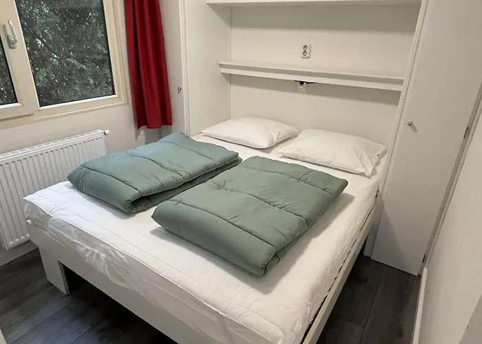 Chalet Fijn Boschalet Midden Op De Veluwe, 2 Fietsen *