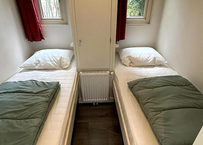 Chalet Fijn Boschalet Midden Op De Veluwe, 2 Fietsen Hoenderloo