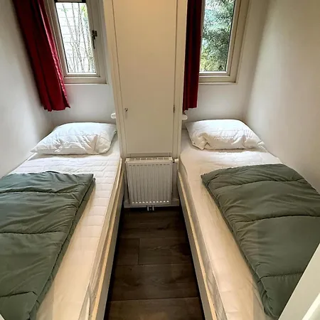 Chalet Fijn Boschalet Midden Op De Veluwe, 2 Fietsen Hoenderloo